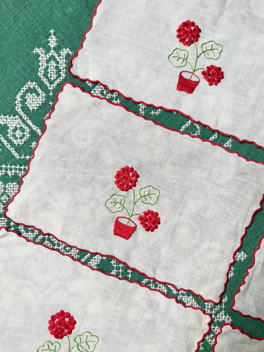 Vintage Embroidered Cocktail Napkins (8)