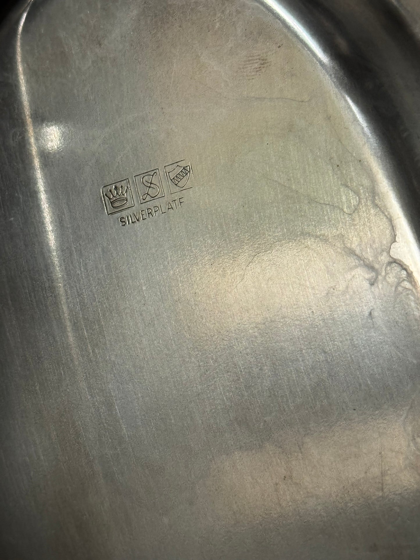 Engraved Oval Rolling Dome Server