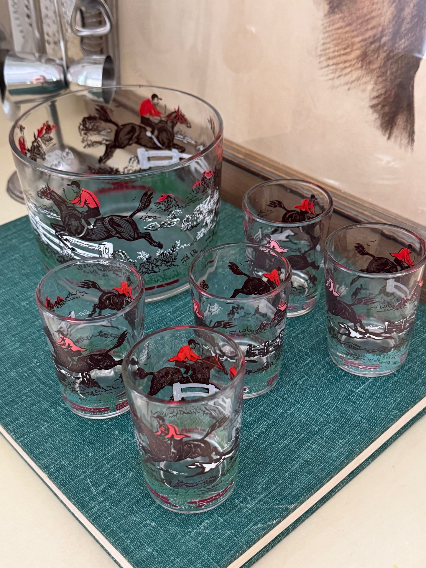 Fox Hunt Glassware Set