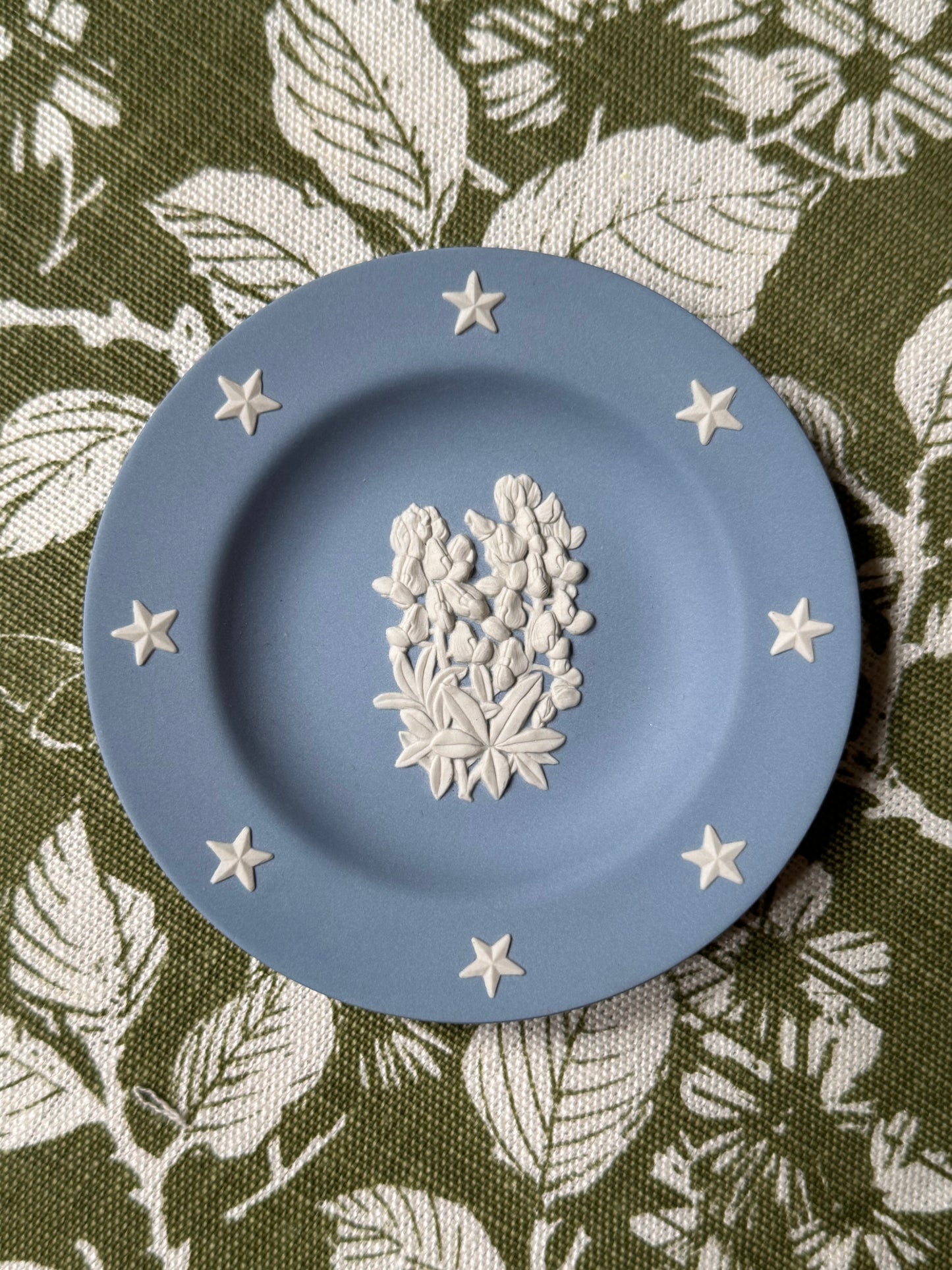 Texas Wedgwood Auction Item