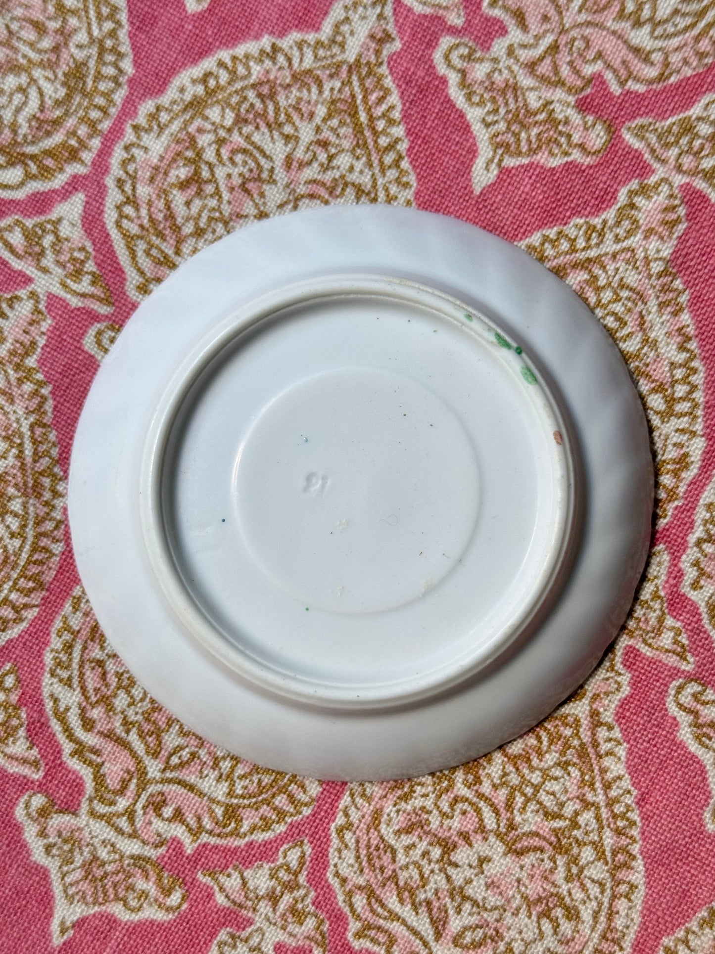 Scalloped Rose Medallion Dish (3.75”)