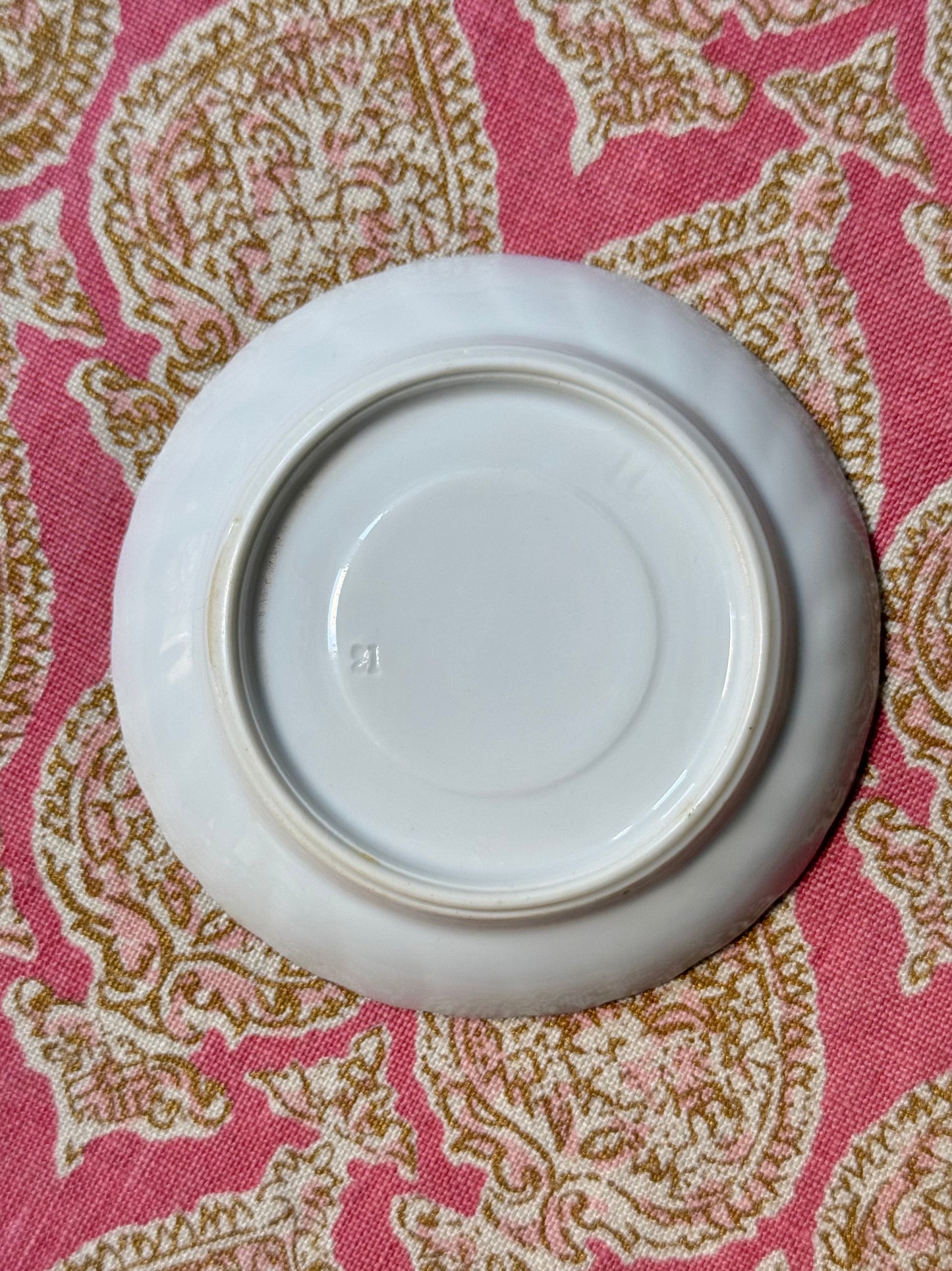 Scalloped Rose Medallion Dish (3.75”)