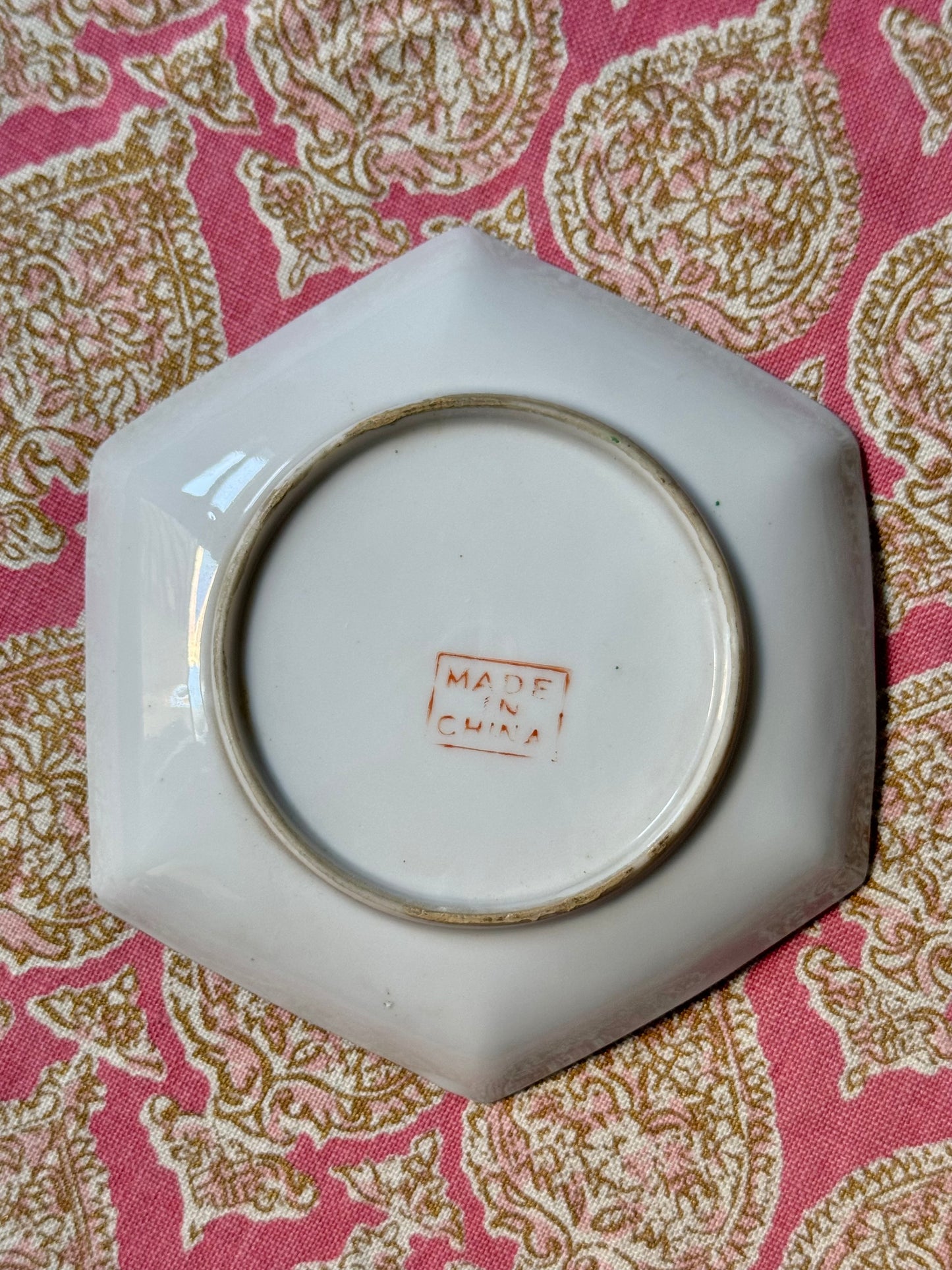 Hexagonal Rose Medallion Dish (5”)