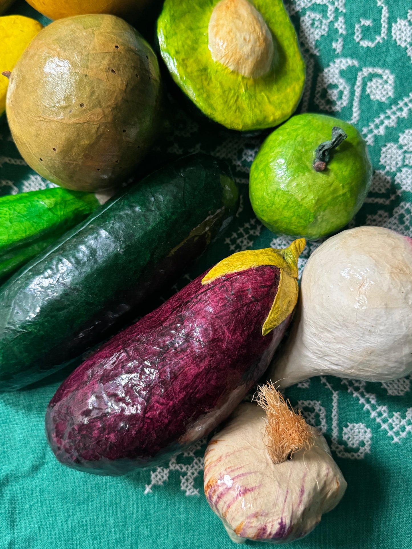 Papier-Mâché Produce (21 pieces)