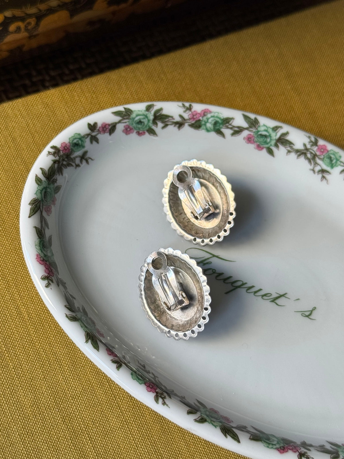 Red Scalloped Concho Clip Earrings