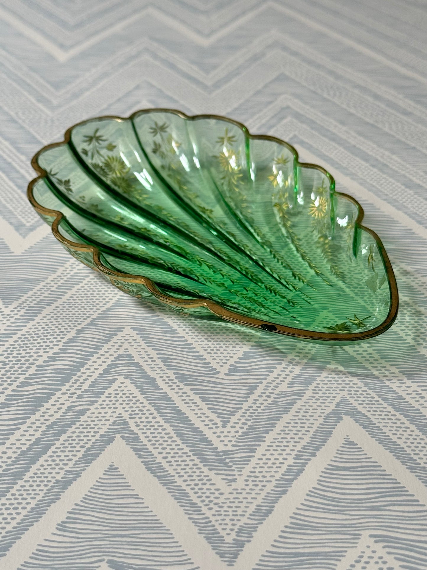 Gilt Glass Shell Dish