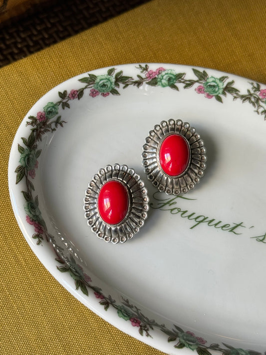 Red Scalloped Concho Clip Earrings