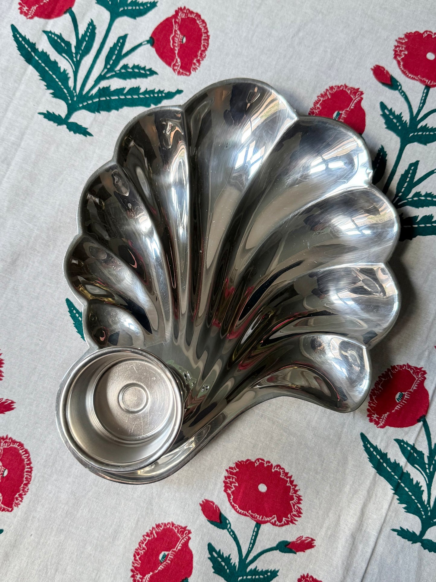 Shell Appetizer Server