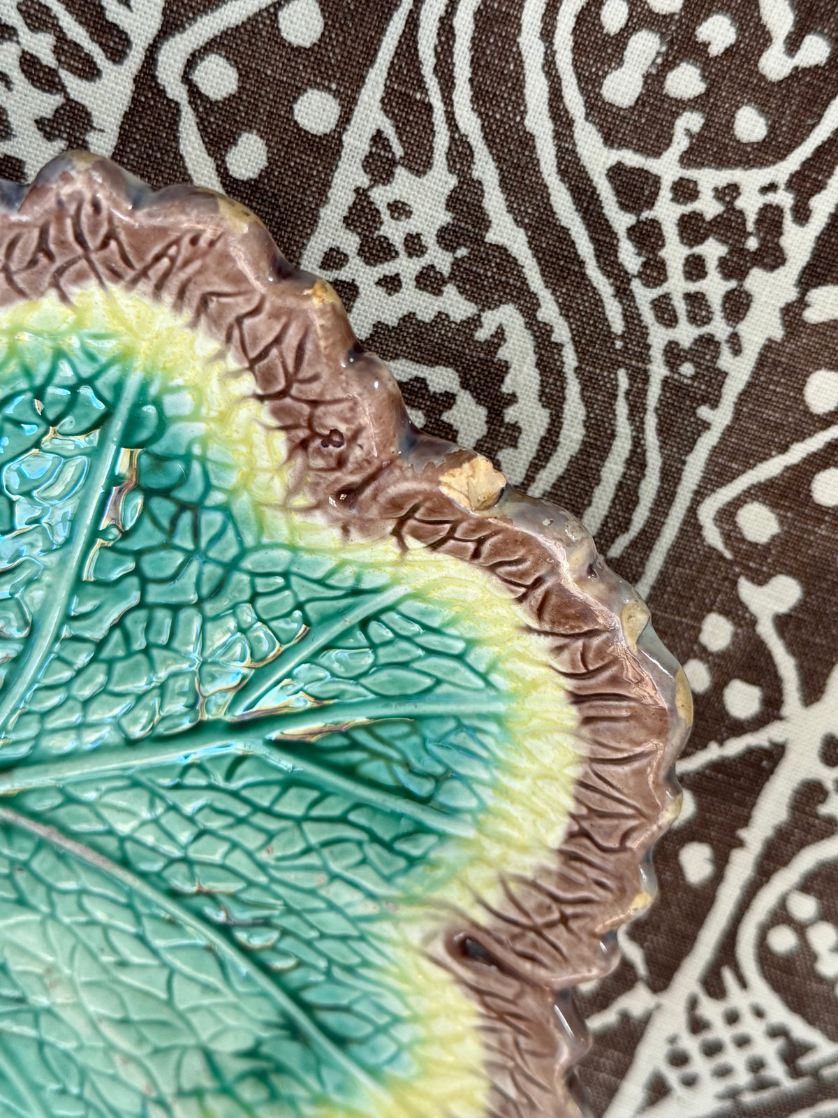 Majolica Oak Leaf