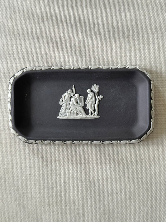 Rectangular Dish with 3 Figures