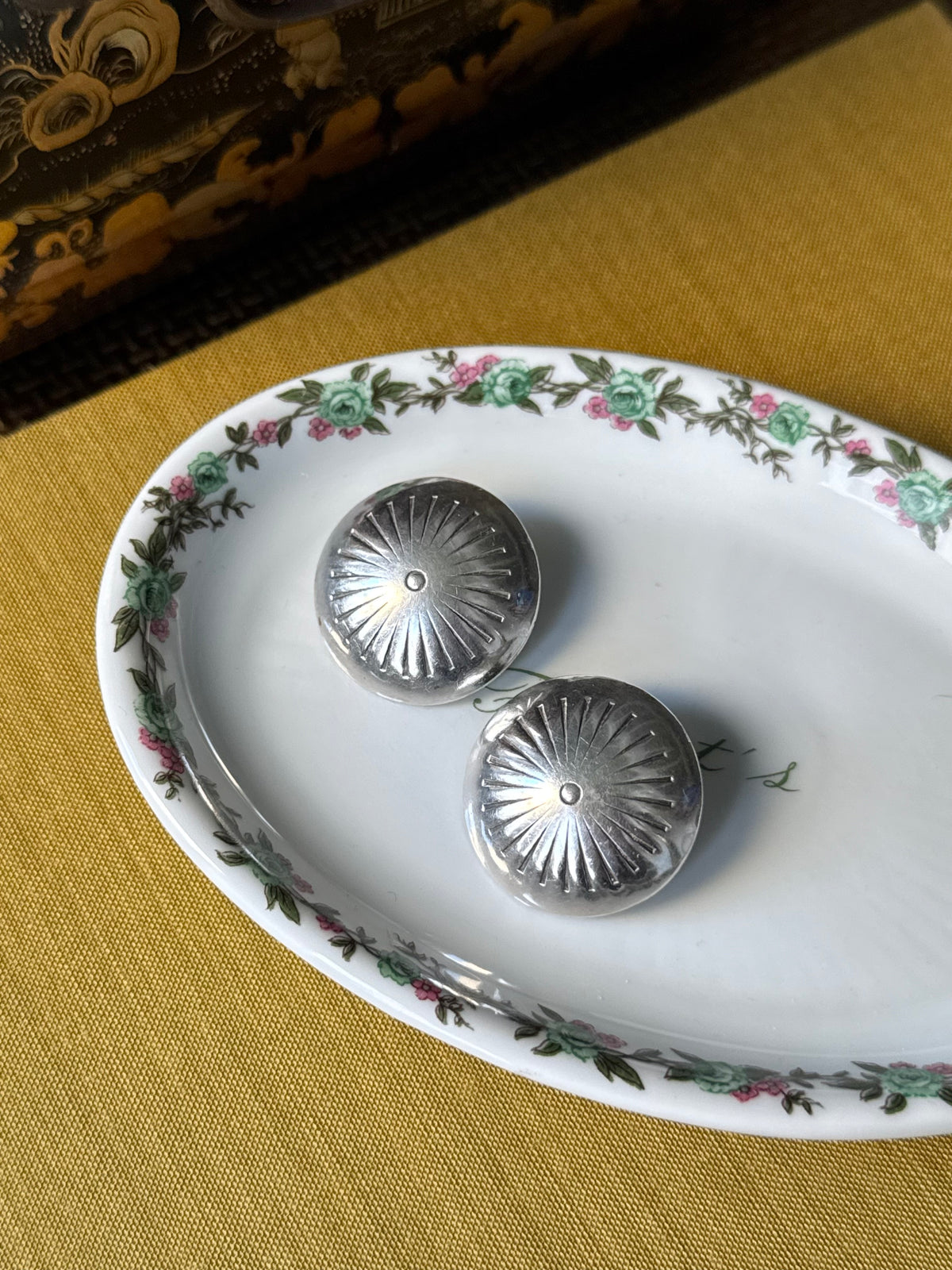 Round Concho Clip Earrings