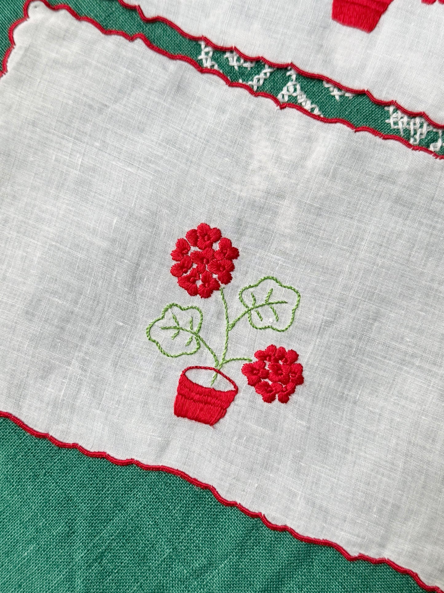 Vintage Embroidered Cocktail Napkins (8)