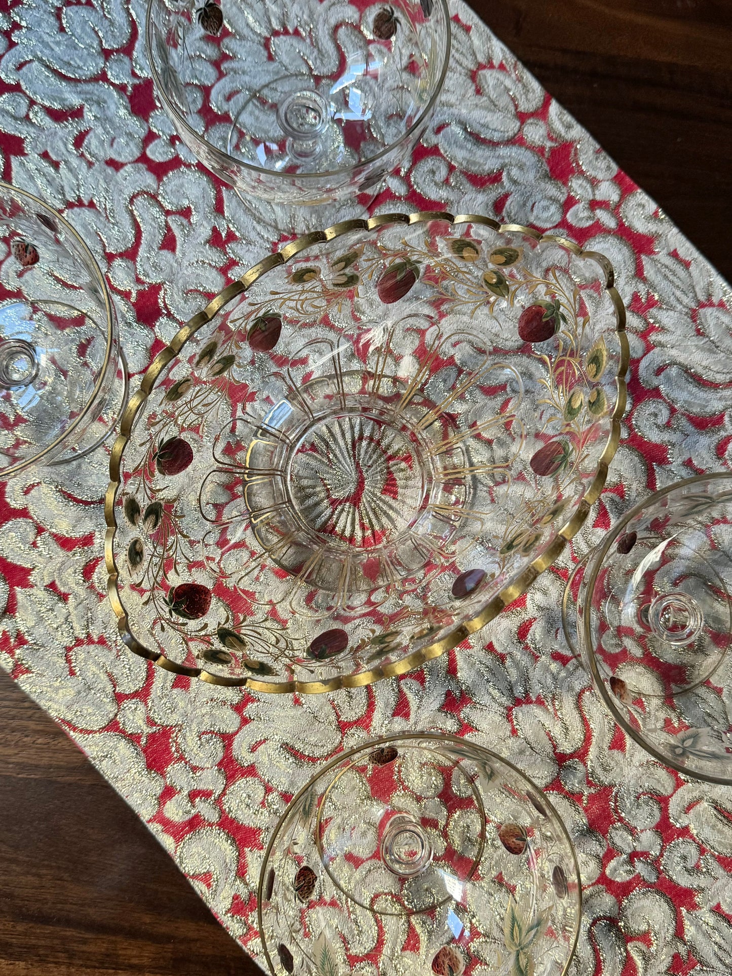 Gilt Strawberry Dessert Serving Set