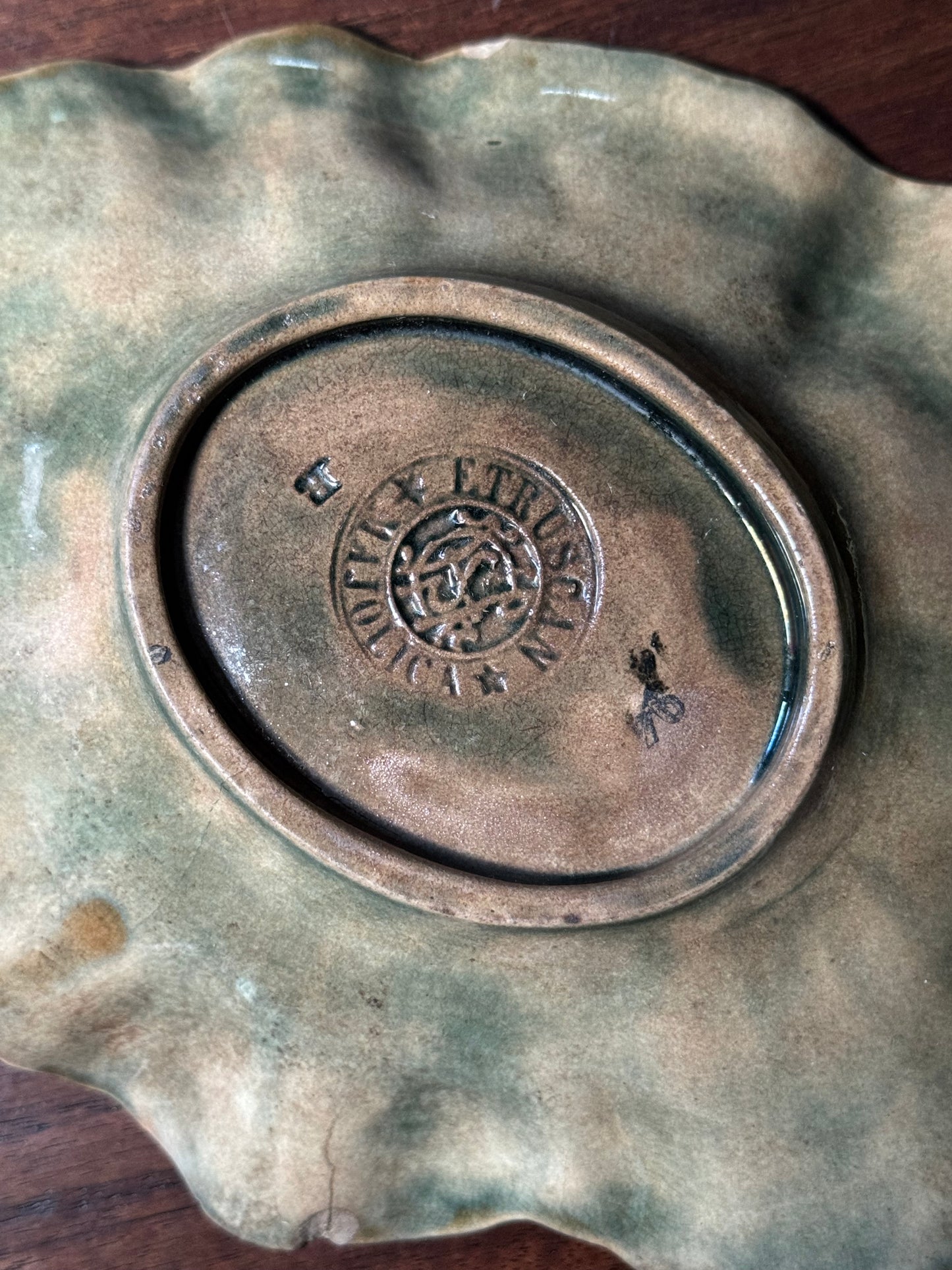 Etruscan Majolica Begonia Leaf