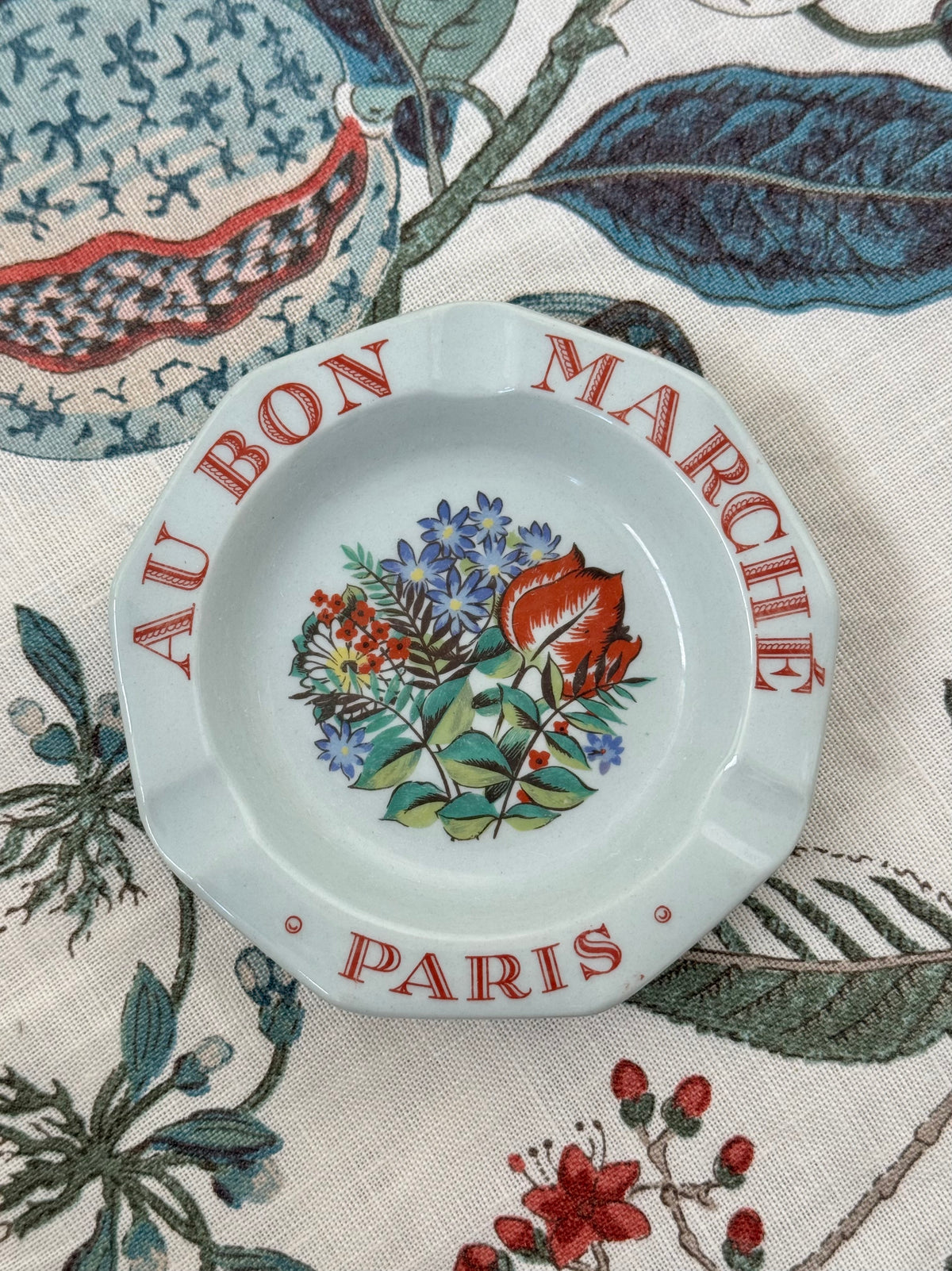 Vintage Ashtray: Le Bon Marché