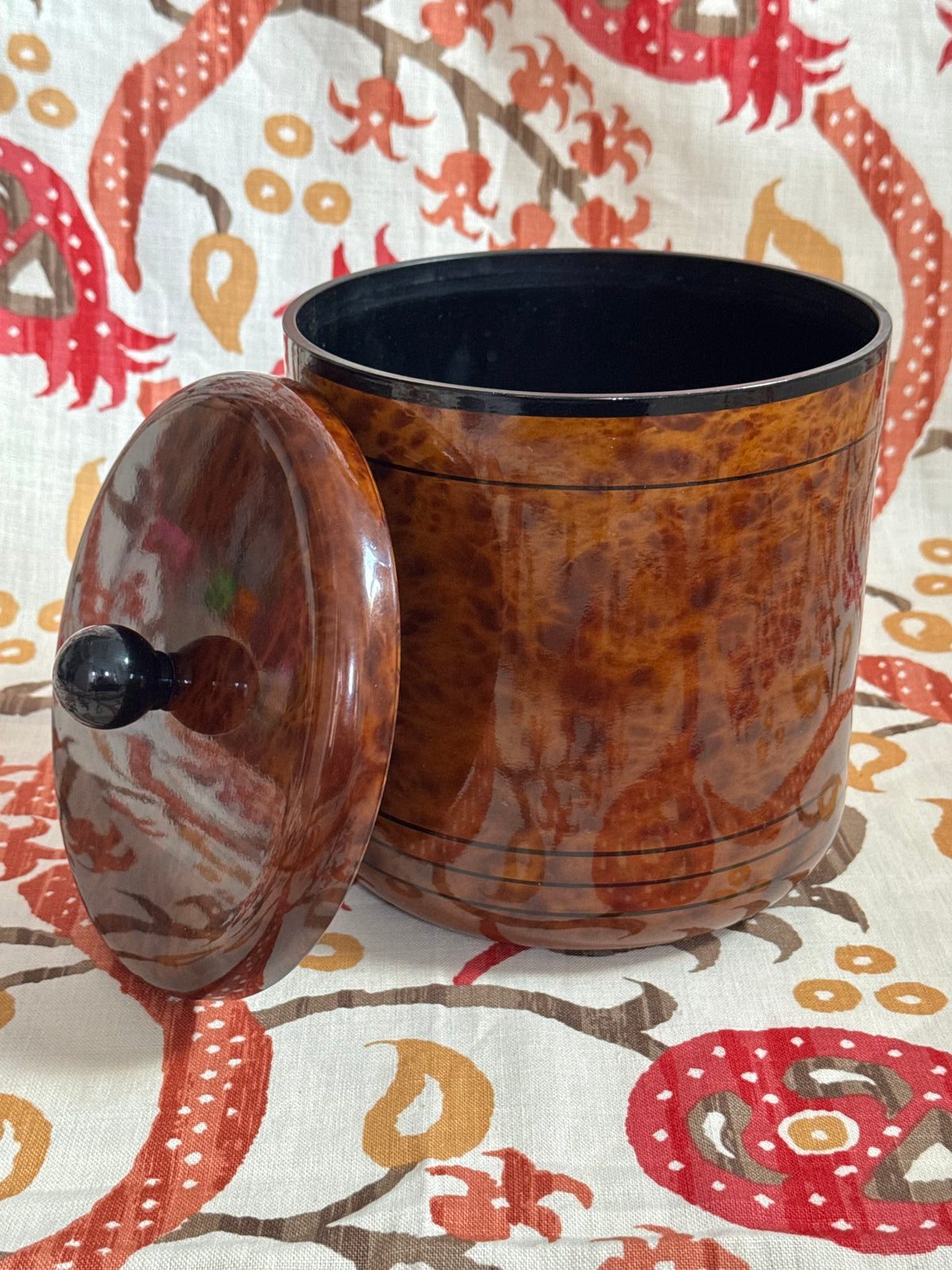 Lacquer Ice Bucket