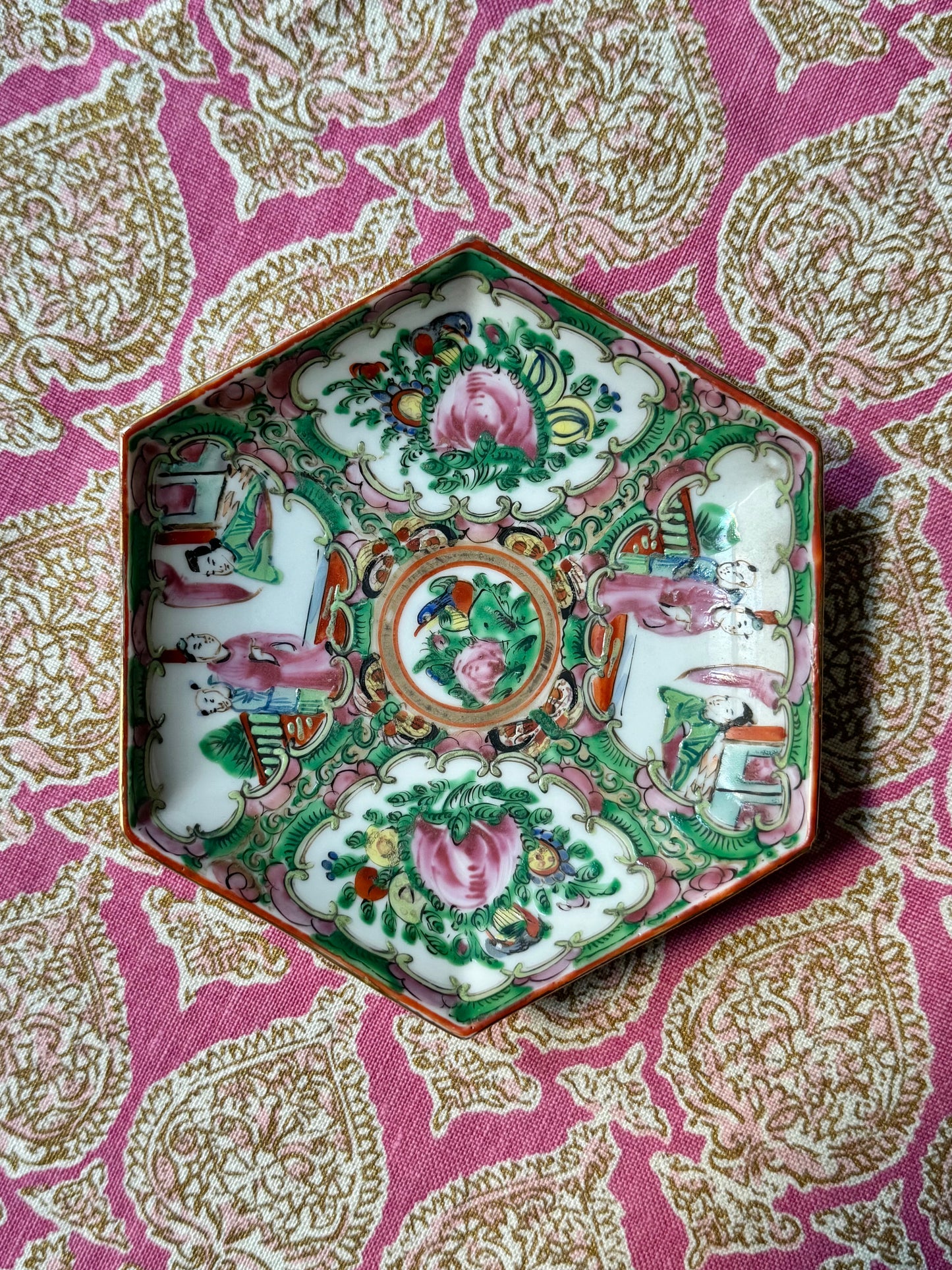 Hexagonal Rose Medallion Dish (5”)