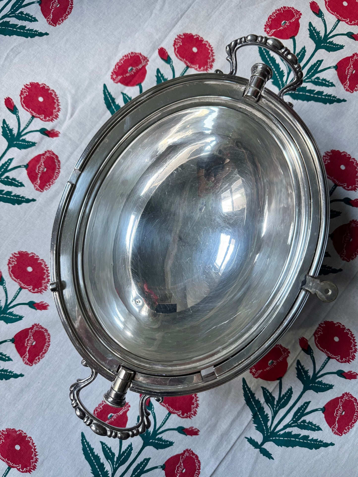 Grand English Rolling Dome Server