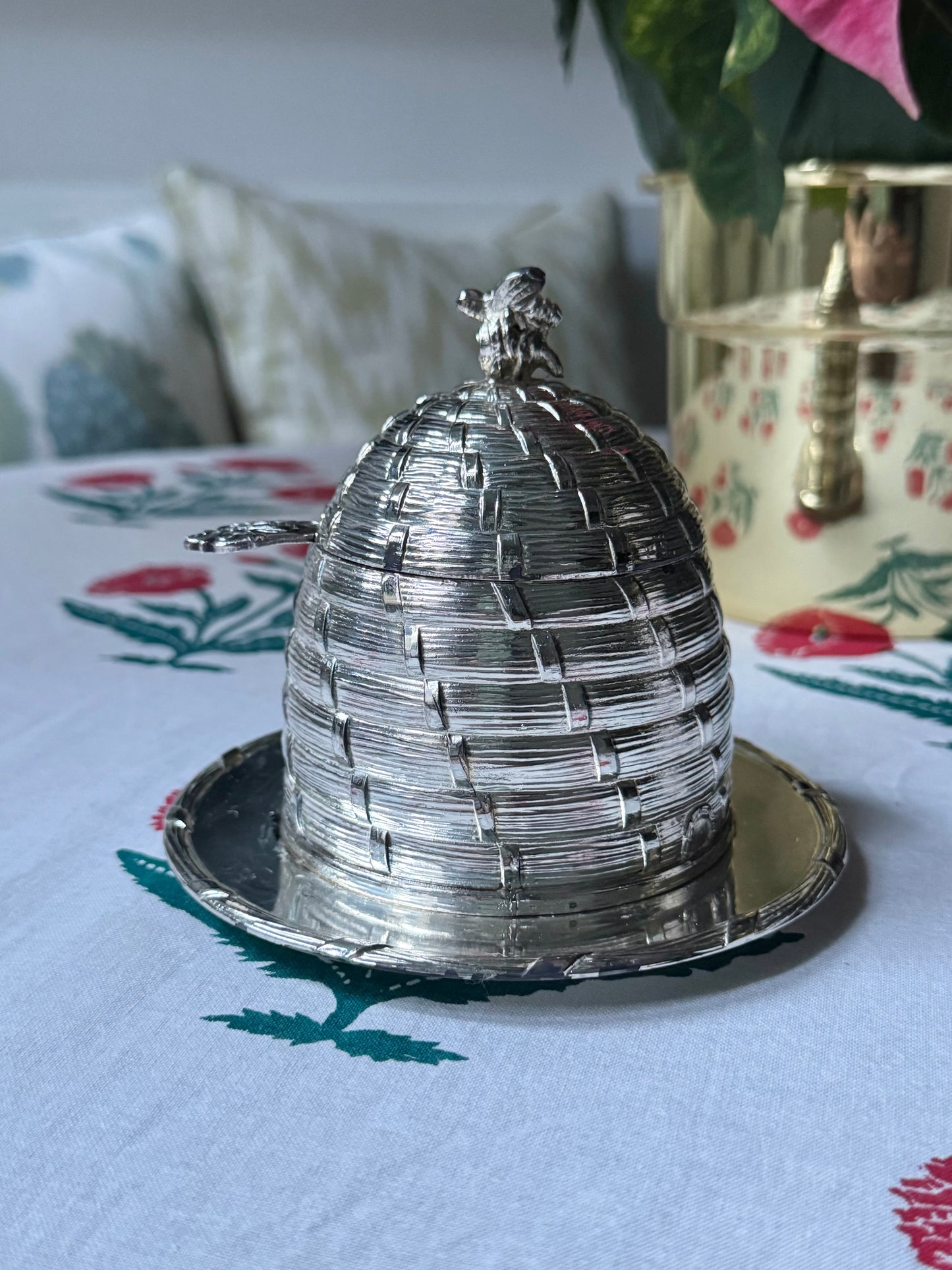 Beehive Honey Pot & Spoon