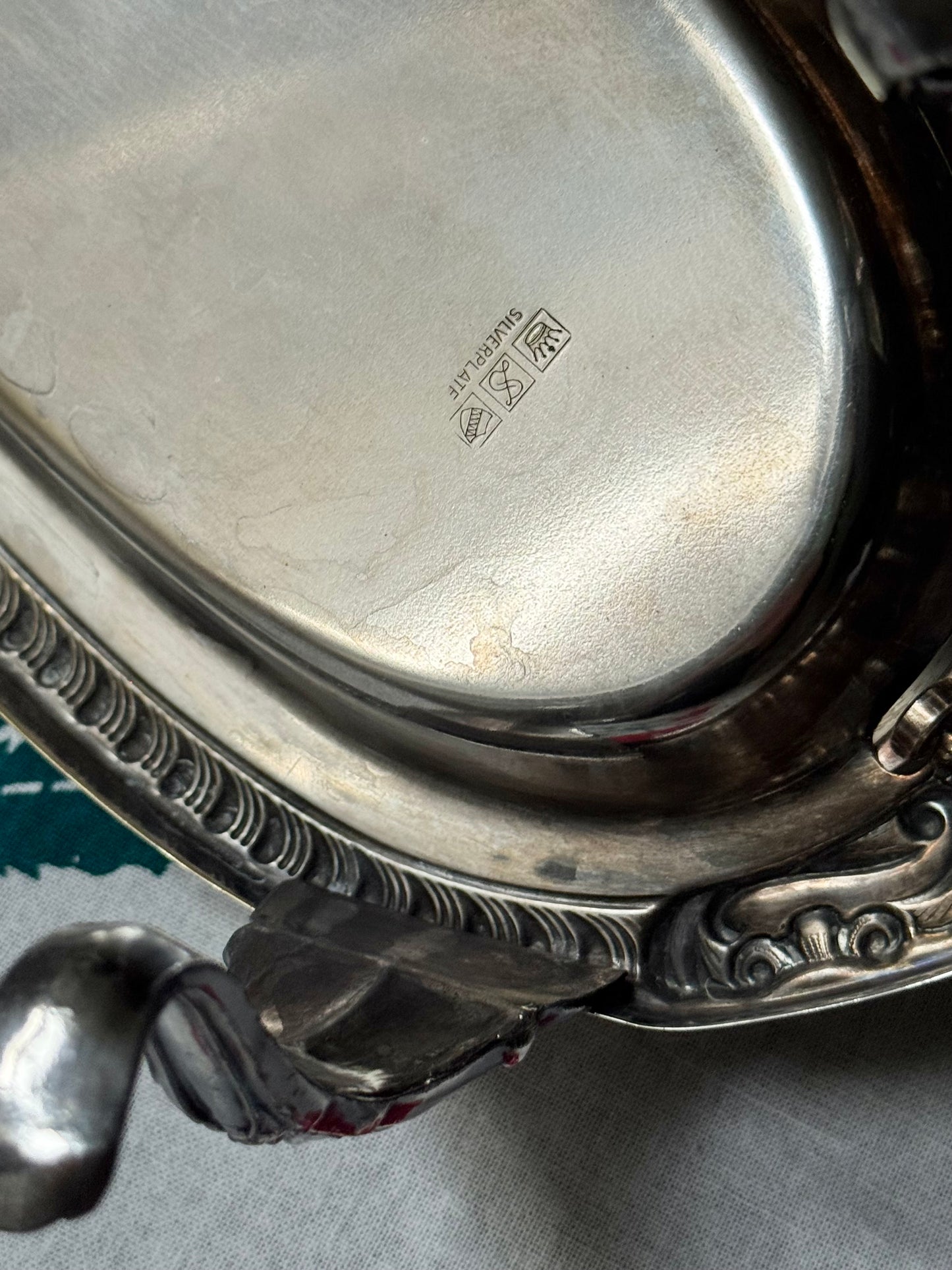 Engraved Oval Rolling Dome Server