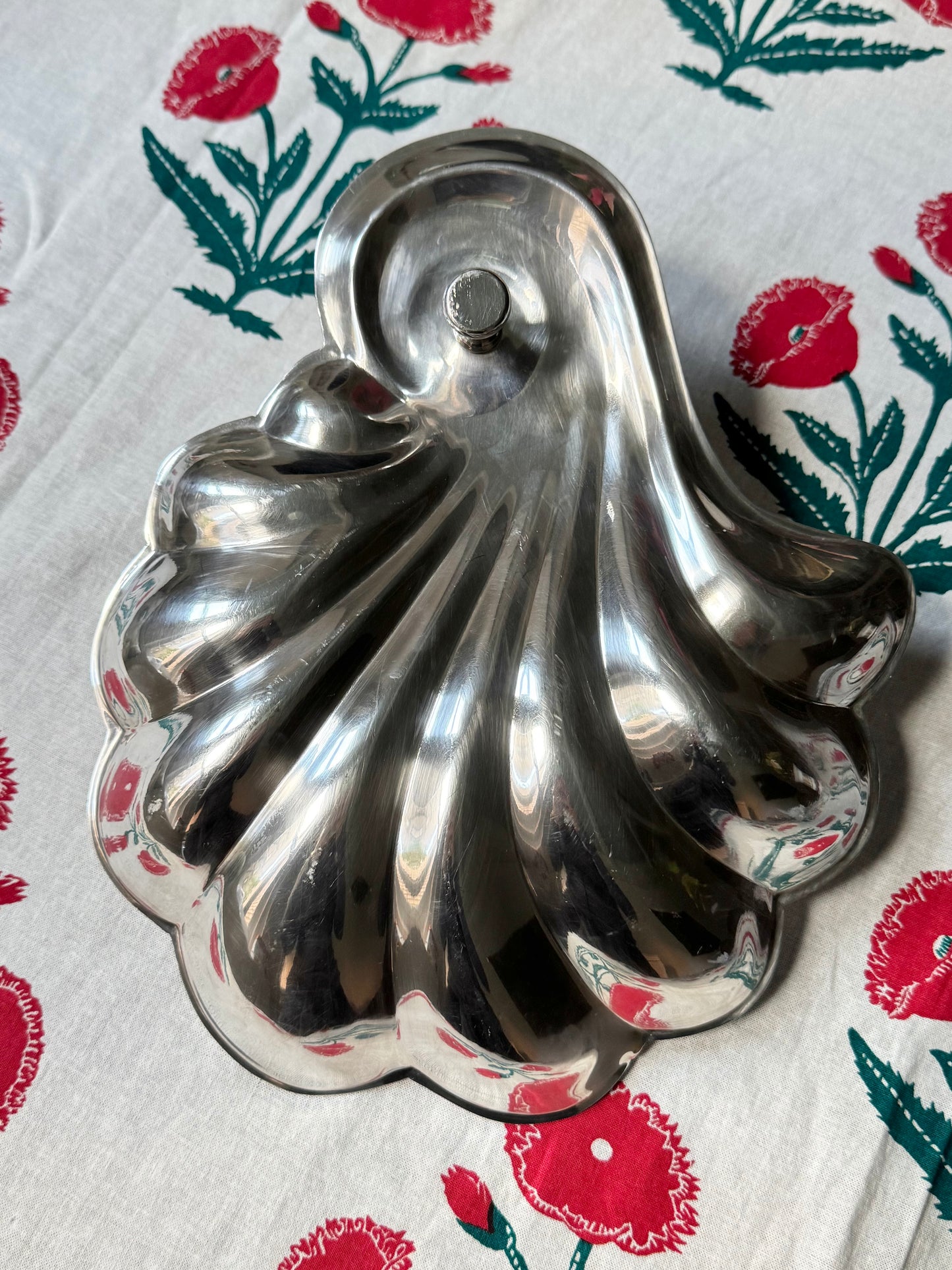 Shell Appetizer Server