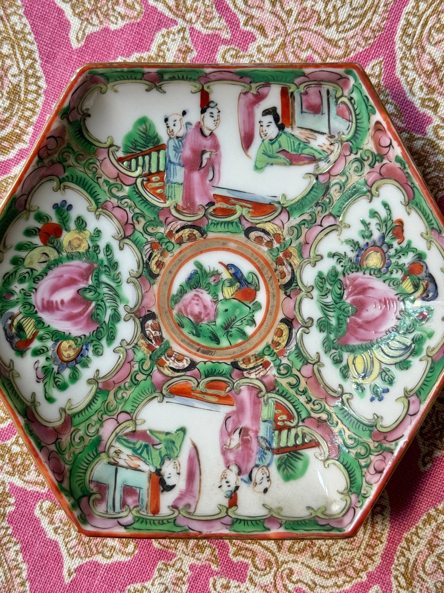 Hexagonal Rose Medallion Dish (5”)