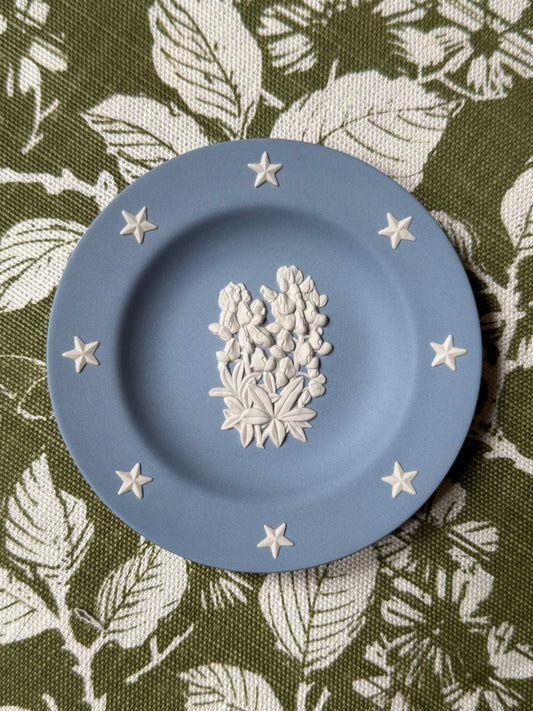 Texas Wedgwood Auction Item