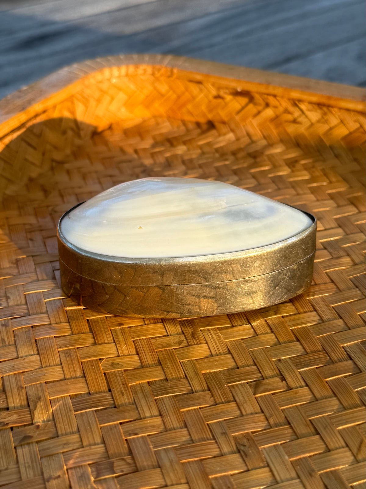 Pearlescent Shell Box
