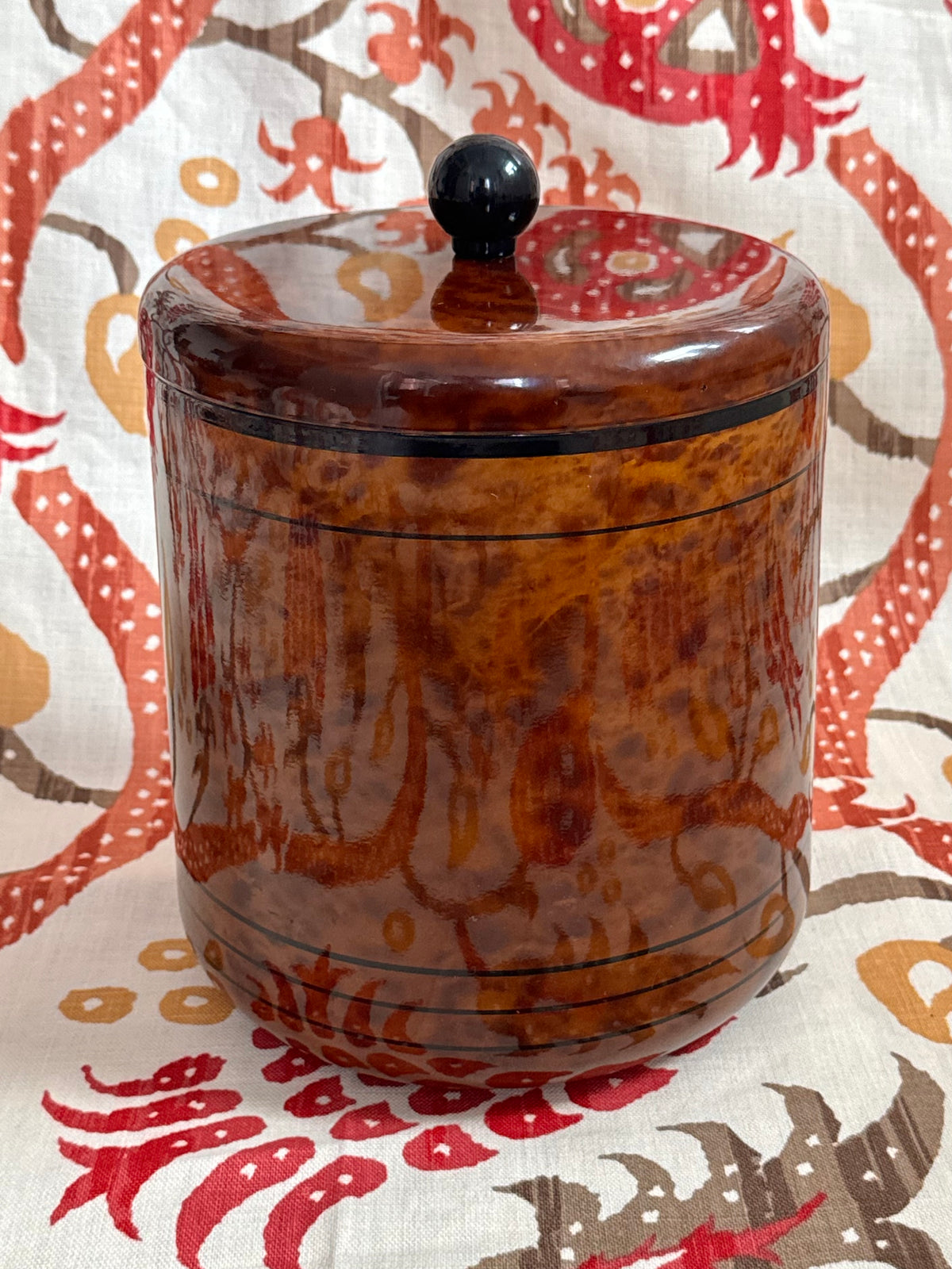 Lacquer Ice Bucket