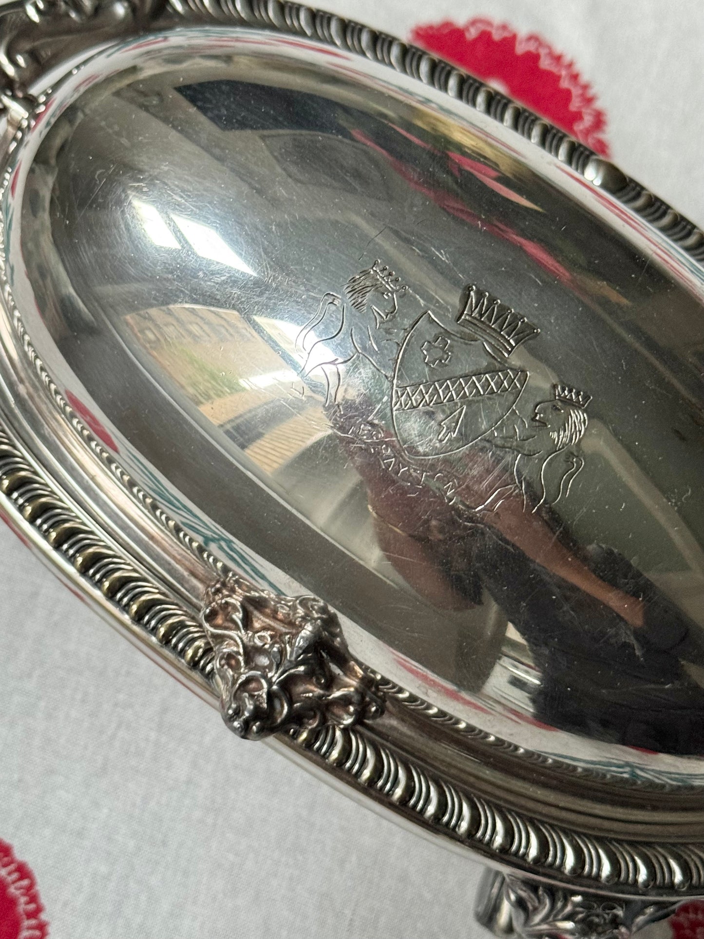 Engraved Oval Rolling Dome Server