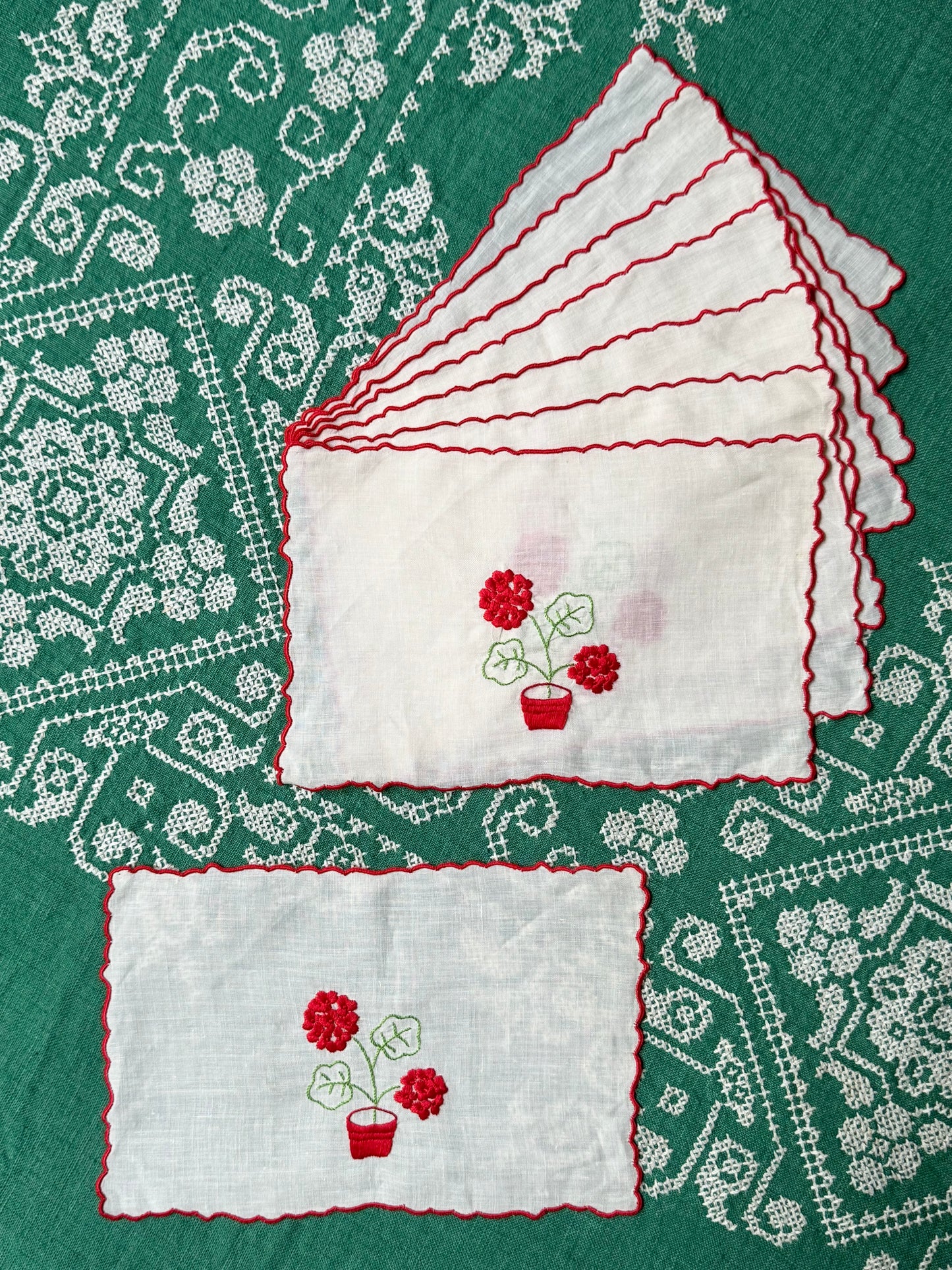 Vintage Embroidered Cocktail Napkins (8)