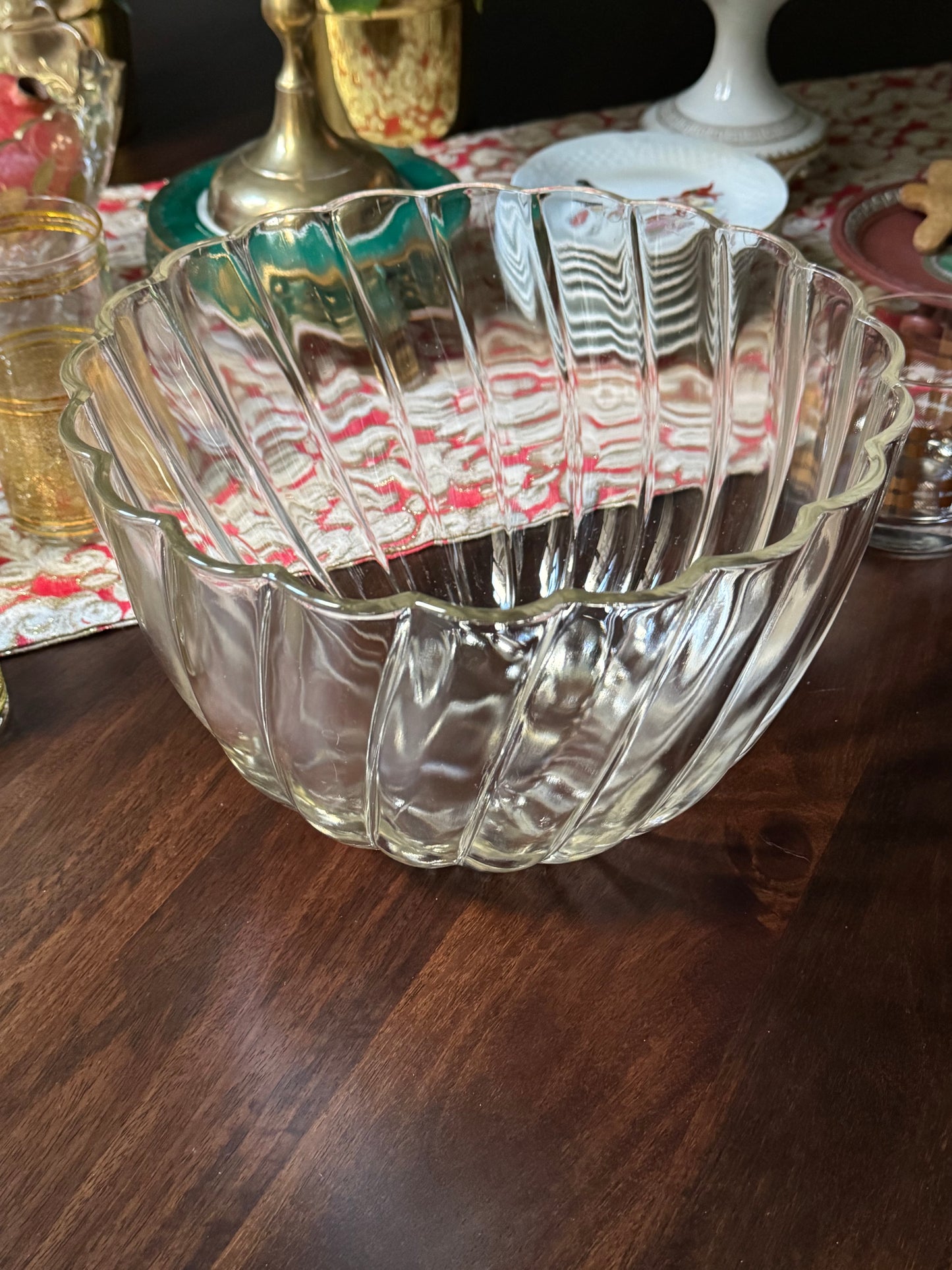 Swirl Glass Punch Bowl