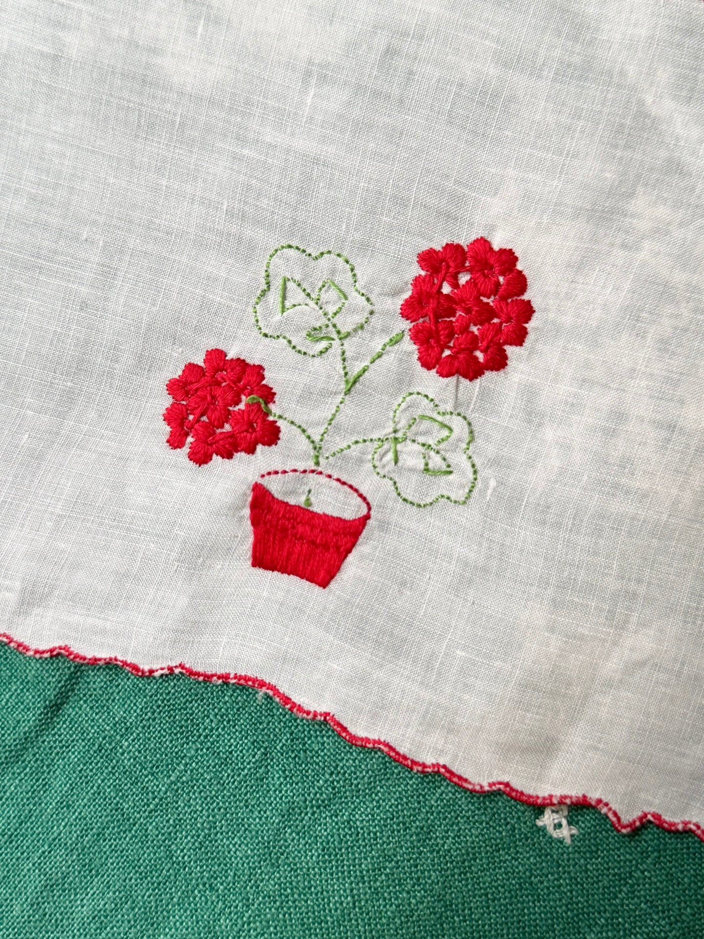 Vintage Embroidered Cocktail Napkins (8)