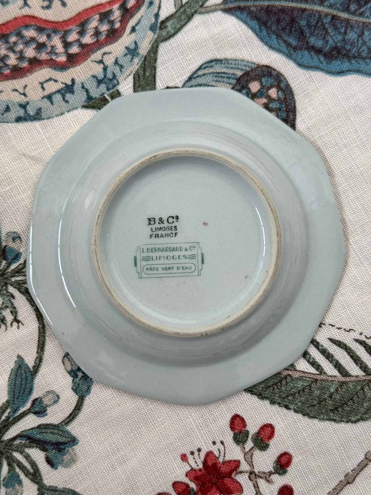 Vintage Ashtray: Le Bon Marché